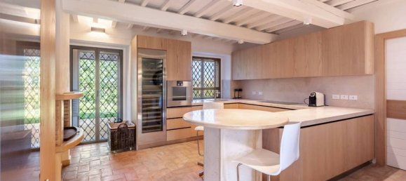 6 bedrooms House in Todi, Italy No. 67662 11