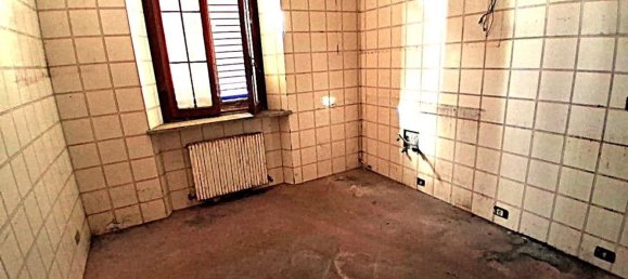 6 bedrooms Apartment in Ravenna, Italy No. 380767 3