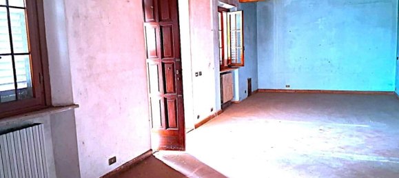 6 bedrooms Apartment in Ravenna, Italy No. 380767 2