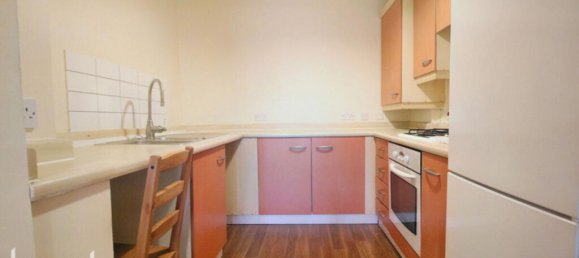 2 bedrooms Apartment in Erith, United Kingdom No. 4954 7