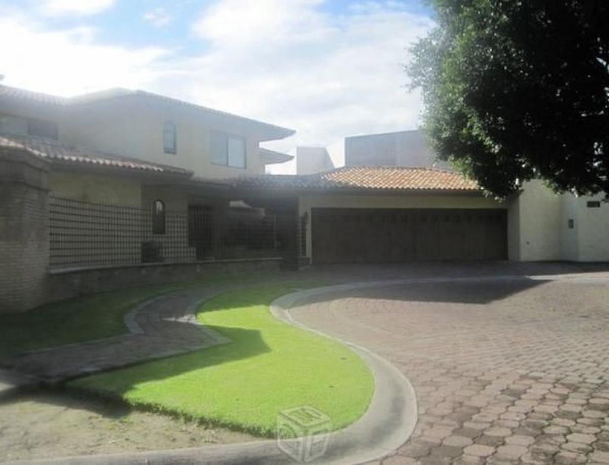 3 bedrooms House in Puebla, Mexico No. 145926