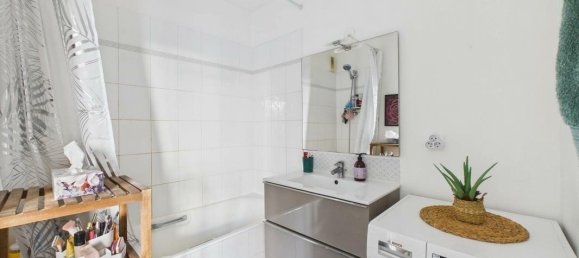 Apartamento de 1 dormitorio en Suresnes, France No. 347098 10