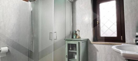 3 bedrooms Villa in Rome, Italy No. 22981 26