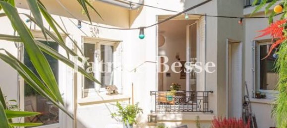 7 bedrooms Apartment in Paris, France No. 175105 9