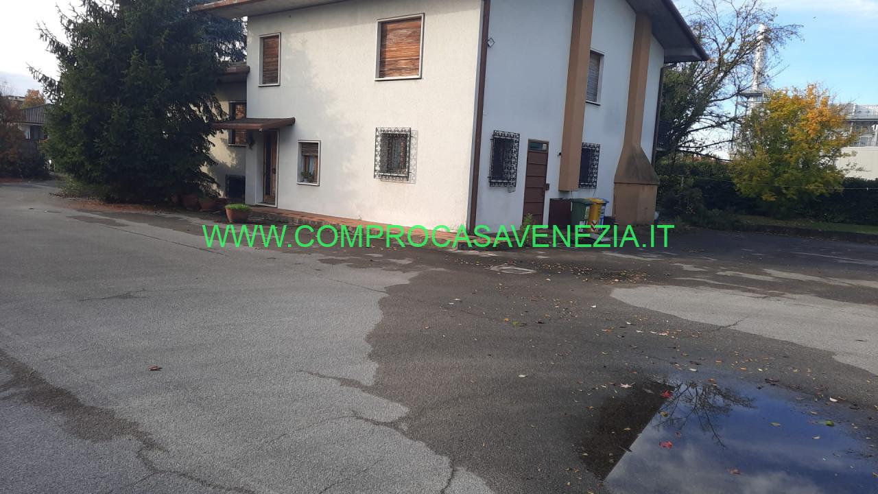 6-salle Villa à Casale sul Sile, Italy No. 233222