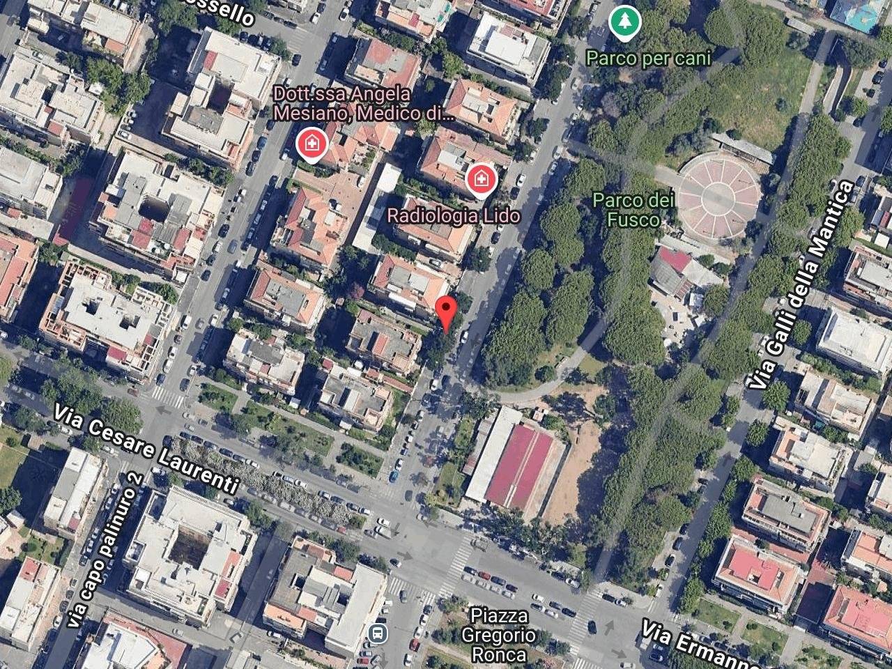 64m² Office in Rome, Italy No. 100646