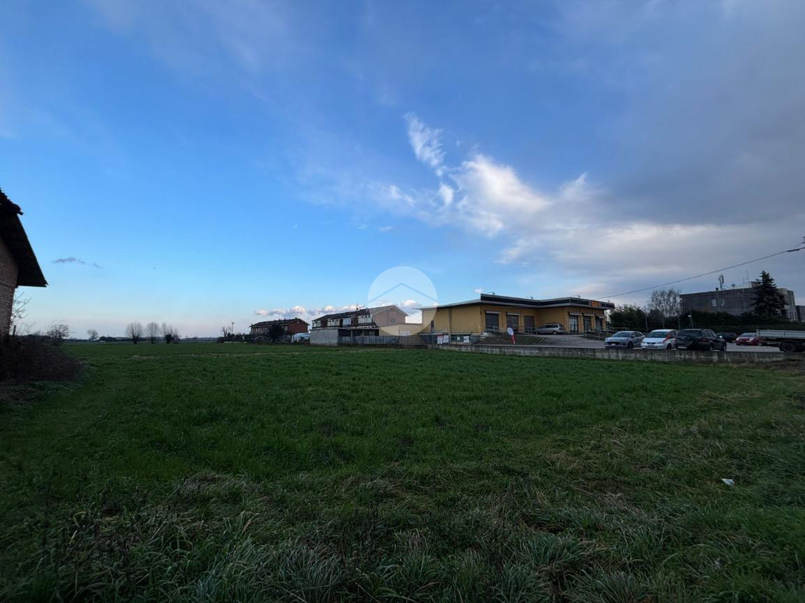 3082m² Land in None, Italy No. 234058