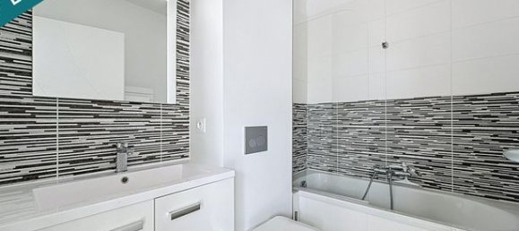 4 Schlafzimmer Doppelhaus in Le Mans, France, Nr. 313971 9