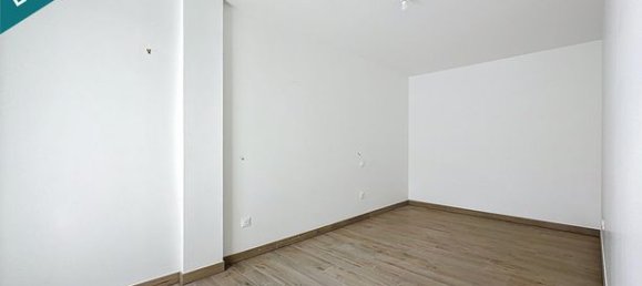 4 Schlafzimmer Doppelhaus in Le Mans, France, Nr. 313971 8