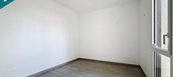 4 Schlafzimmer Doppelhaus in Le Mans, France, Nr. 313971 4