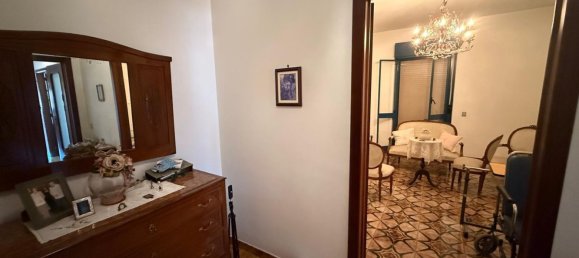 3 Schlafzimmer Wohnung in Santa Maria Capua Vetere, Italy, Nr. 349334 3