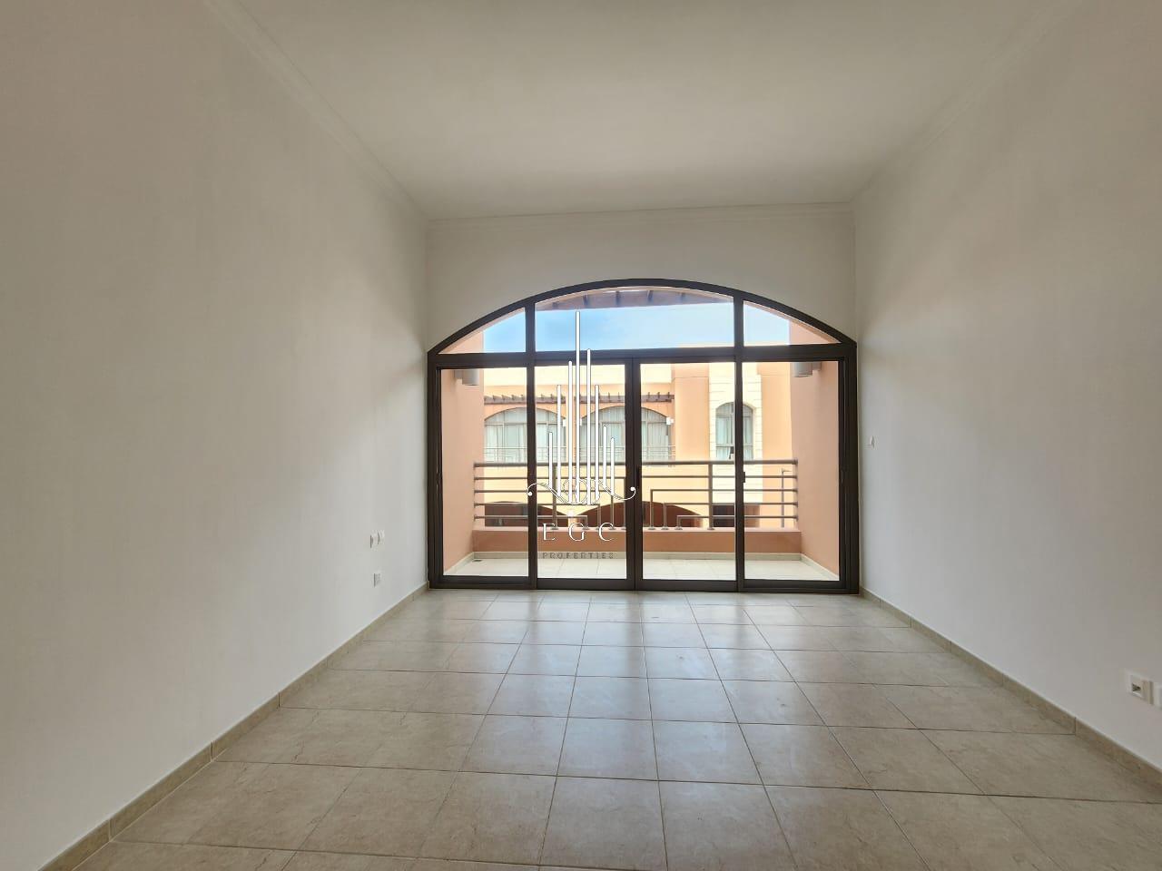 5 bedrooms Townhouse in Abu Dhabi Gate City, UAE No. 24905