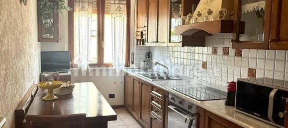 3 bedrooms Apartment in Massa, Italy No. 277200 8