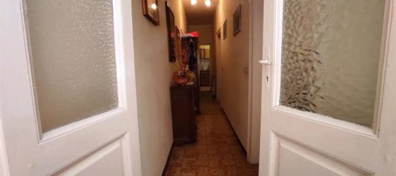 4 bedrooms Apartment in Arcola, Italy No. 180487 12