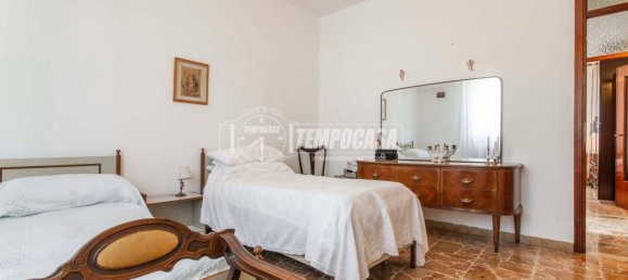 2 bedrooms Villa in Marnate, Italy No. 263559 13