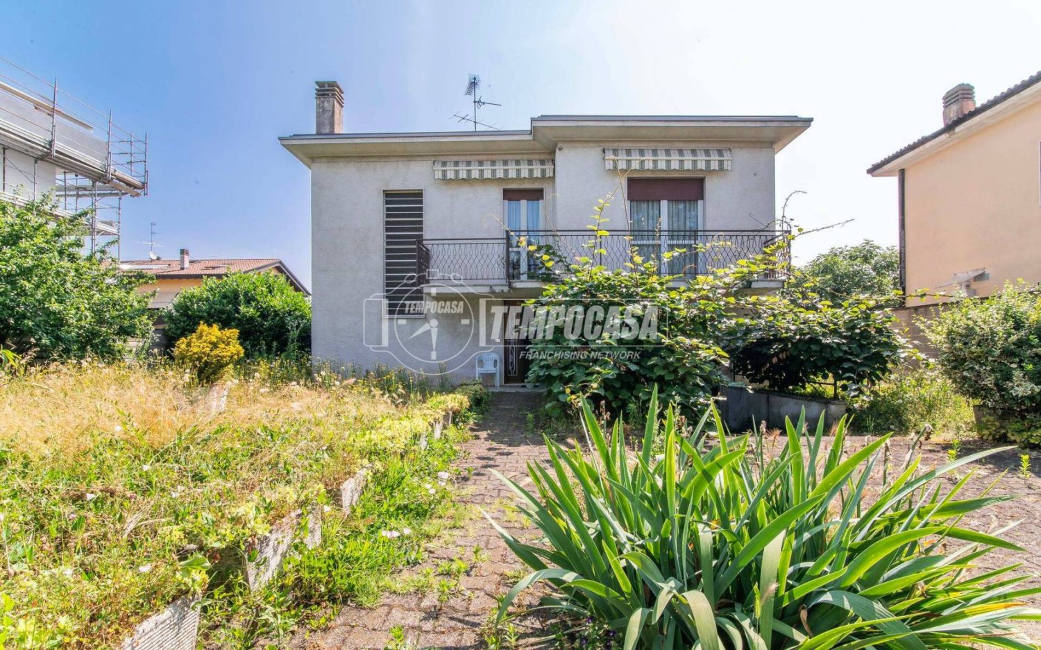 2 bedrooms Villa in Marnate, Italy No. 263559