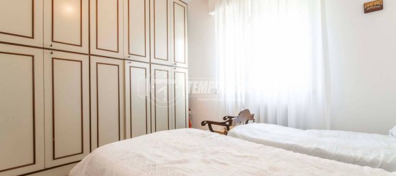 2 bedrooms Villa in Marnate, Italy No. 263559 12