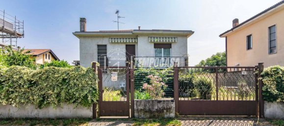 2 bedrooms Villa in Marnate, Italy No. 263559 24