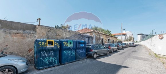 9 bedrooms Building in Lisbon, Portugal No. 70368 2