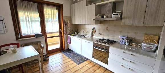Apartamento de 2 dormitorios en Feltre, Italy No. 361644 6