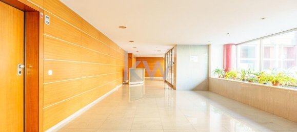 4 bedrooms Duplex in Porto, Portugal No. 136939 7