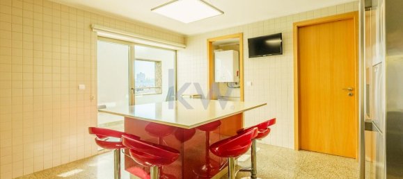 4 bedrooms Duplex in Porto, Portugal No. 136939 20