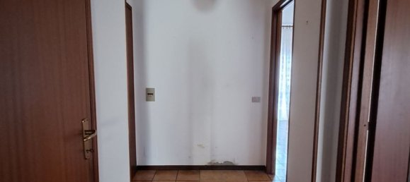 4 rooms Apartment in Santo Stefano Belbo, Italy No. 118864 11