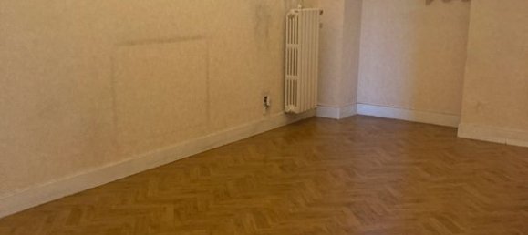 3 rooms Apartment in Sarthe, France No. 337484 3