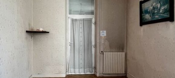 3 rooms Apartment in Sarthe, France No. 337484 2