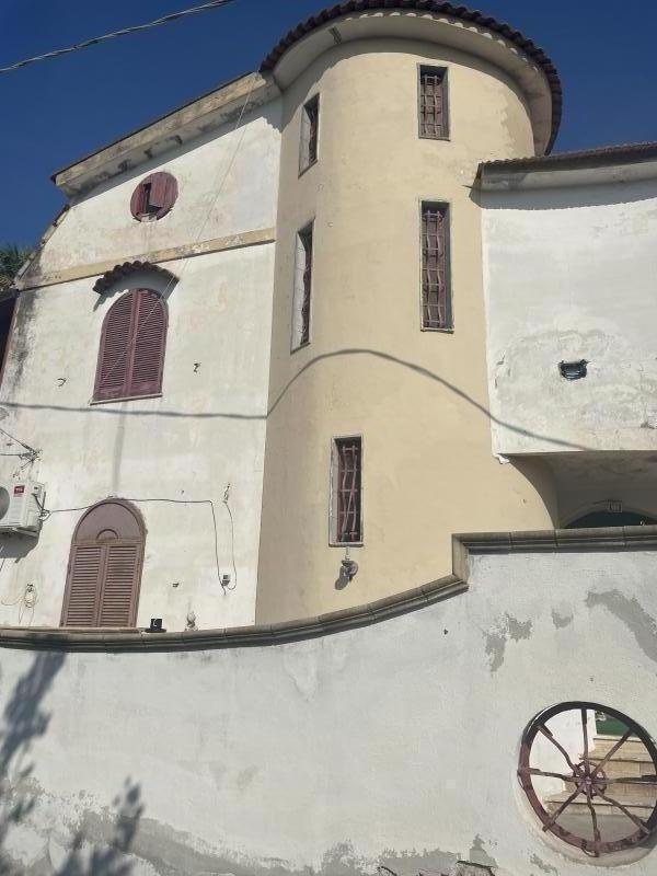 Villa de 3 habitaciónes en Castel Volturno, Italy No. 234439