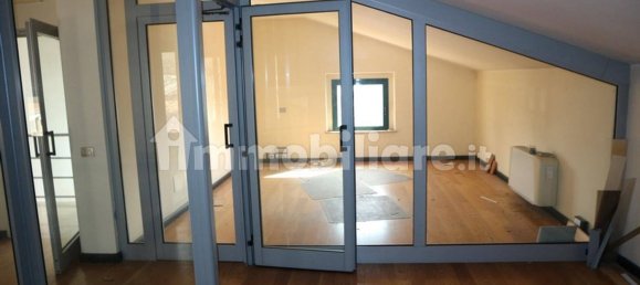 666m² Office in Terni, Italy No. 348952 2