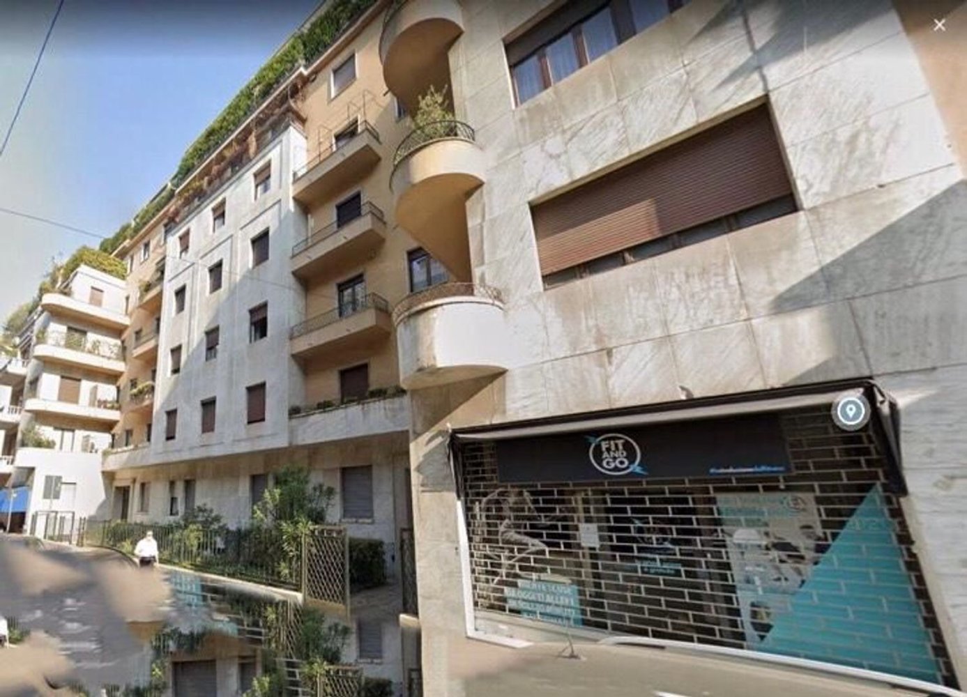 2غرفة عقار تجاري في Milan, Italy رقم 244003