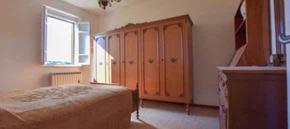 3 bedrooms House in Force, Italy No. 122312 5