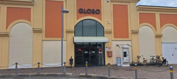 169m² Commercial property in Lugo, Italy No. 372064 9