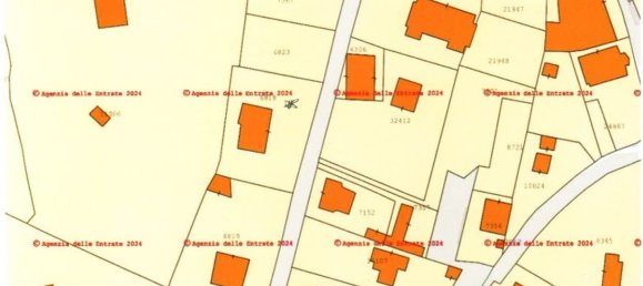 16 rooms Villa in Varese, Italy No. 103895 2