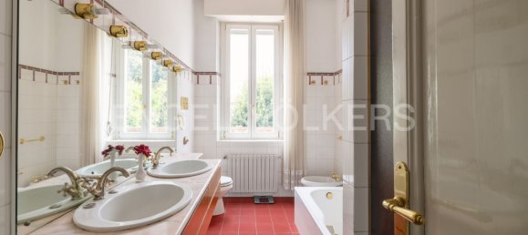 16 rooms Villa in Varese, Italy No. 103895 13