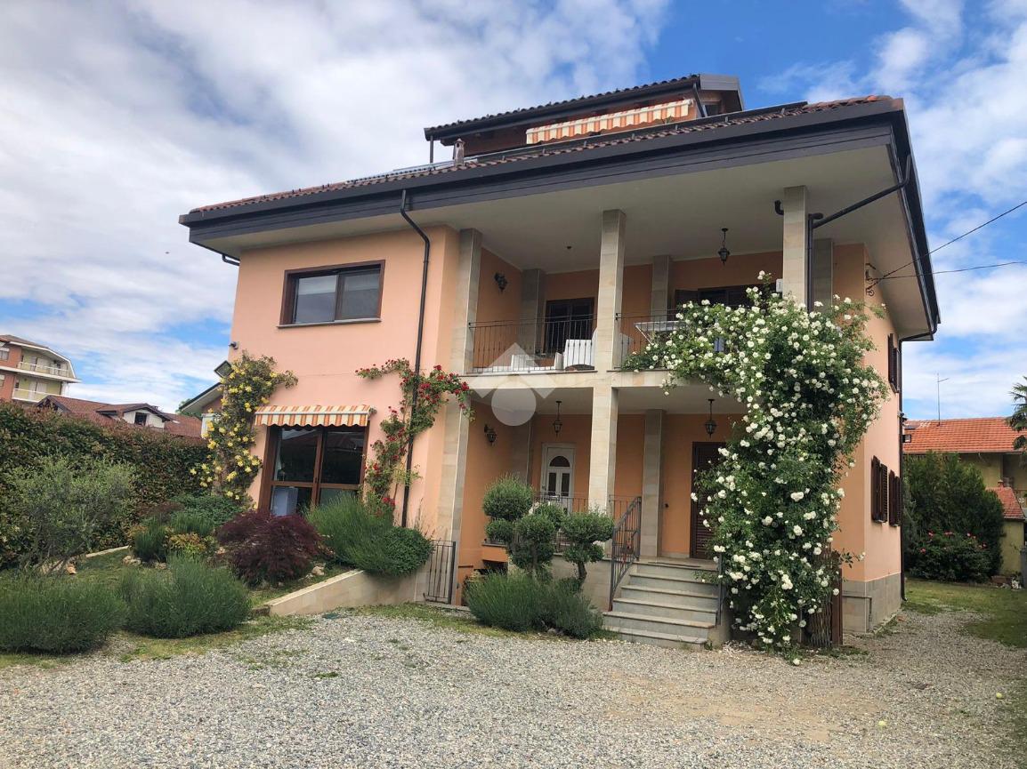 7 rooms Villa in Cirié, Italy No. 155317