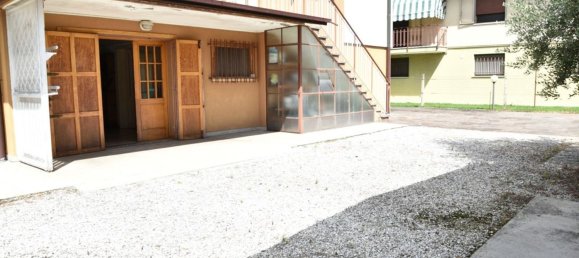 9 rooms House in Casale sul Sile, Italy No. 282742 4