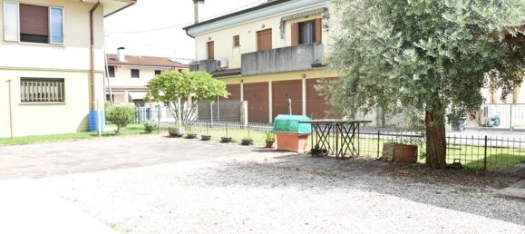 9 rooms House in Casale sul Sile, Italy No. 282742 3