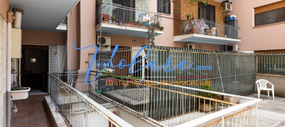 3 bedrooms Apartment in Rome, Italy No. 325099 28