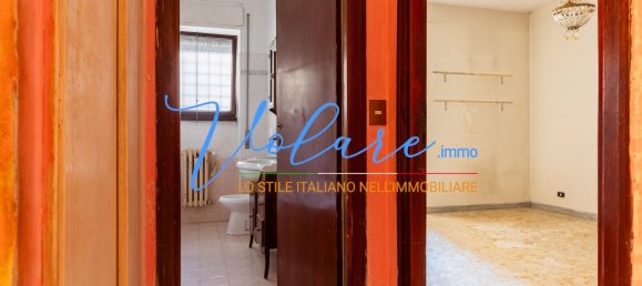 3 bedrooms Apartment in Rome, Italy No. 325099 17