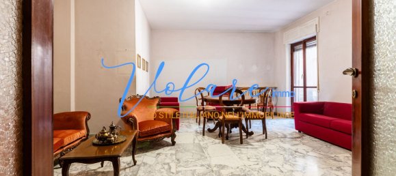 3 bedrooms Apartment in Rome, Italy No. 325099 2