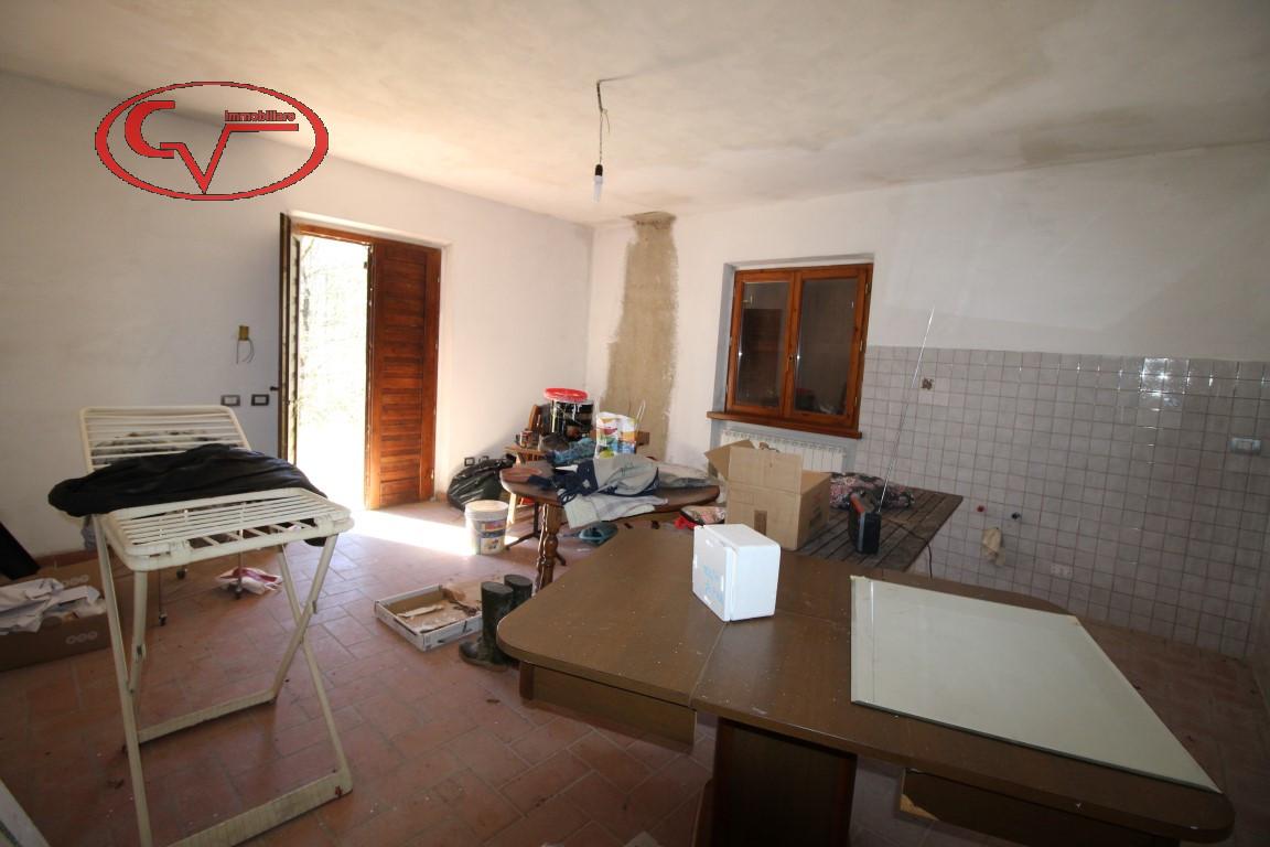8 rooms Villa in Terranuova Bracciolini, Italy No. 231709