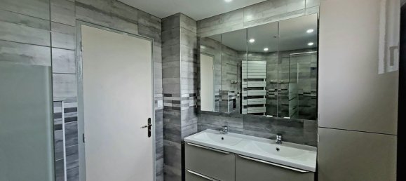 Casa de 2 dormitorios en Pouzay, France No. 269857 3