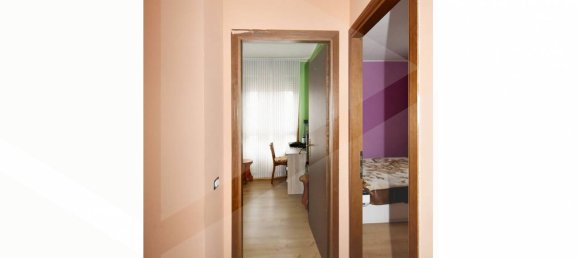 3 rooms Apartment in Legnano, Italy No. 18487 4