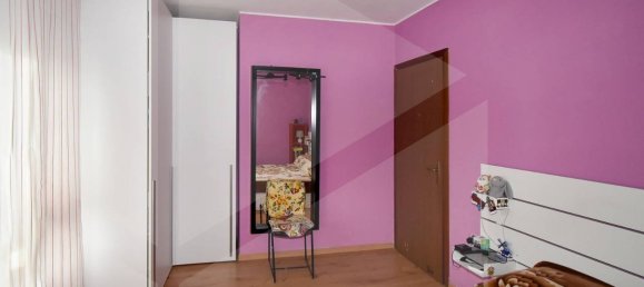 3 rooms Apartment in Legnano, Italy No. 18487 7