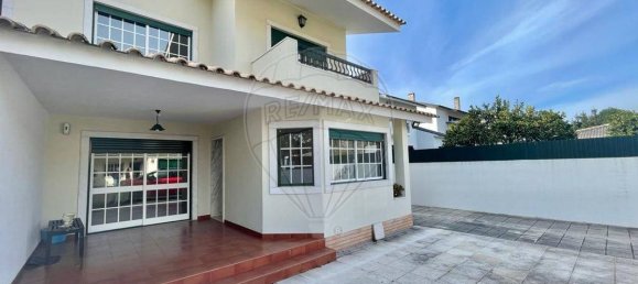 Casa de 5 dormitorios en Sintra, Portugal No. 84566 3