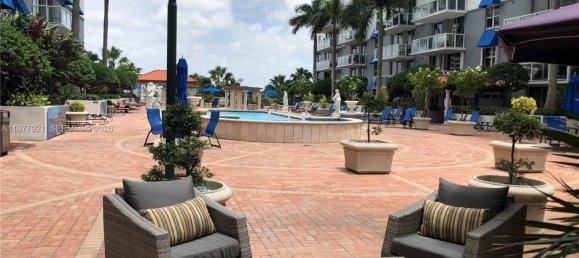 2 dormitorios propiedad comercial en venta en Miami, Miami-Dade, Florida, USA № 615185 9