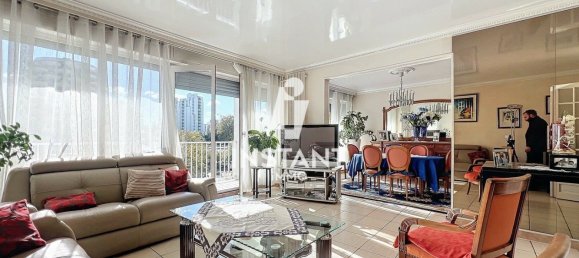 4 bedrooms Apartment in Creteil, France No. 142749 5