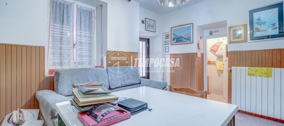 Casa de 2 divisões em Cairate, Italy N.º 86521 4